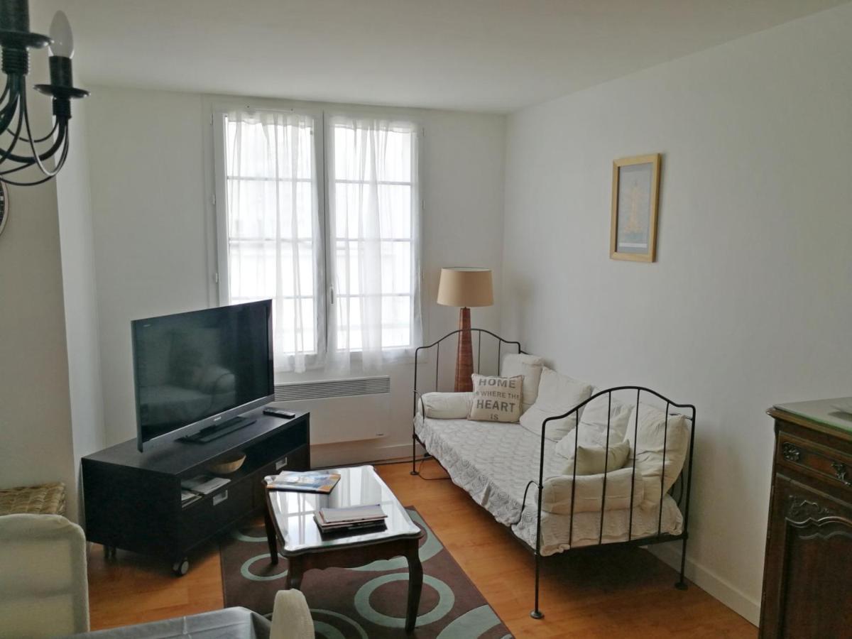 Appartement T3 Confortable A 300M Plage, Terrasse, Proche Commerces Et Marche Central - Fr-1-71-51 Royan Buitenkant foto